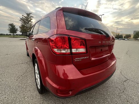 Used 2014 Dodge Journey Limited w/ Driver Convenience Group AWD/4WD image 3