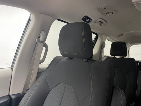 Used 2017 Chrysler Pacifica Touring Plus w/ Tire & Wheel Group FWD image 39
