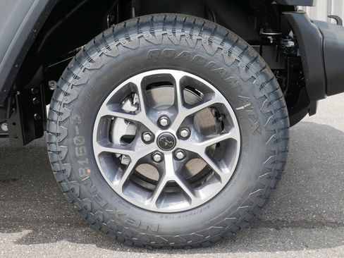 Used 2024 Jeep Wrangler Sport S image 12