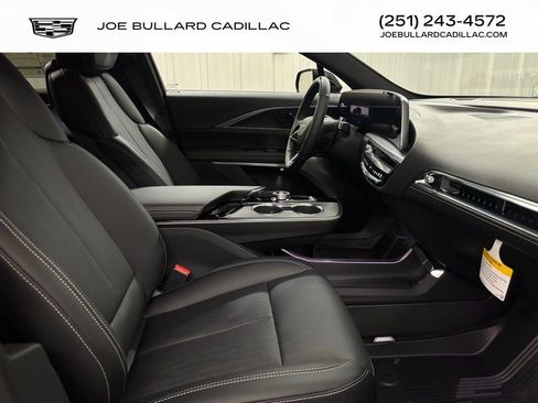 New 2026 Cadillac Lyriq Premium Luxury w/ LPO, Floor Liner Package image 9