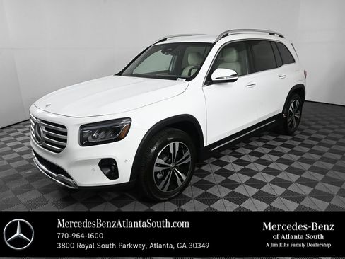 Certified 2025 Mercedes-Benz GLB 250 image 1