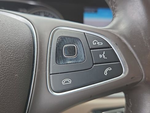 Used 2017 Mercedes-Benz E 300 image 23