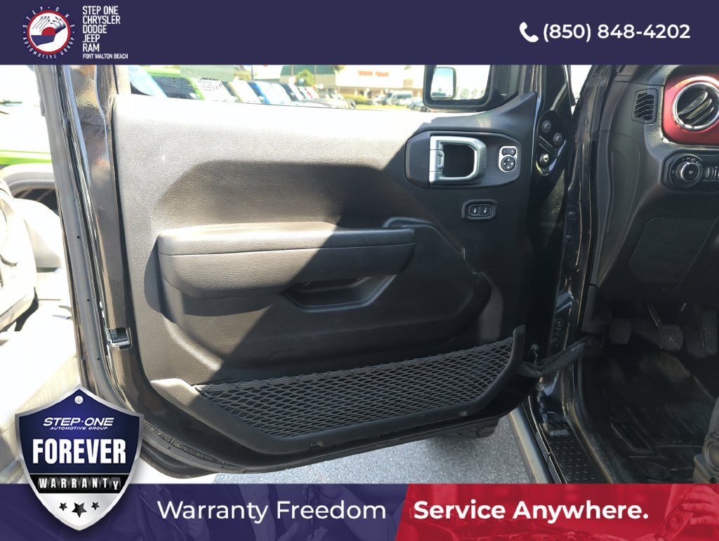 Used 2022 Jeep Wrangler Rubicon AWD/4WD image 13