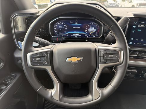 Used 2025 Chevrolet Silverado 2500 LT w/ Safety Package image 18