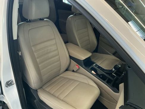 Used 2017 Ford Escape Titanium AWD/4WD image 30