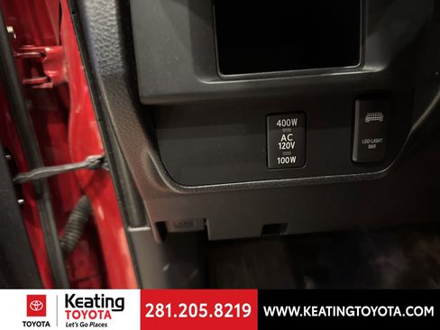 Certified 2016 Toyota Tacoma TRD Off-Road image 11