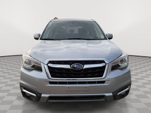 Used 2017 Subaru Forester 2.5i Touring image 2
