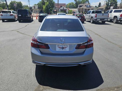 Used 2017 Honda Accord LX image 7