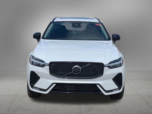 New 2026 Volvo XC60 B5 Plus w/ Protection Package Premier AWD/4WD image 10