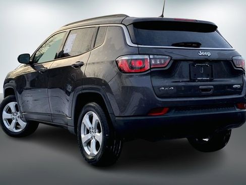 Used 2020 Jeep Compass Latitude w/ Cold Weather Group image 9