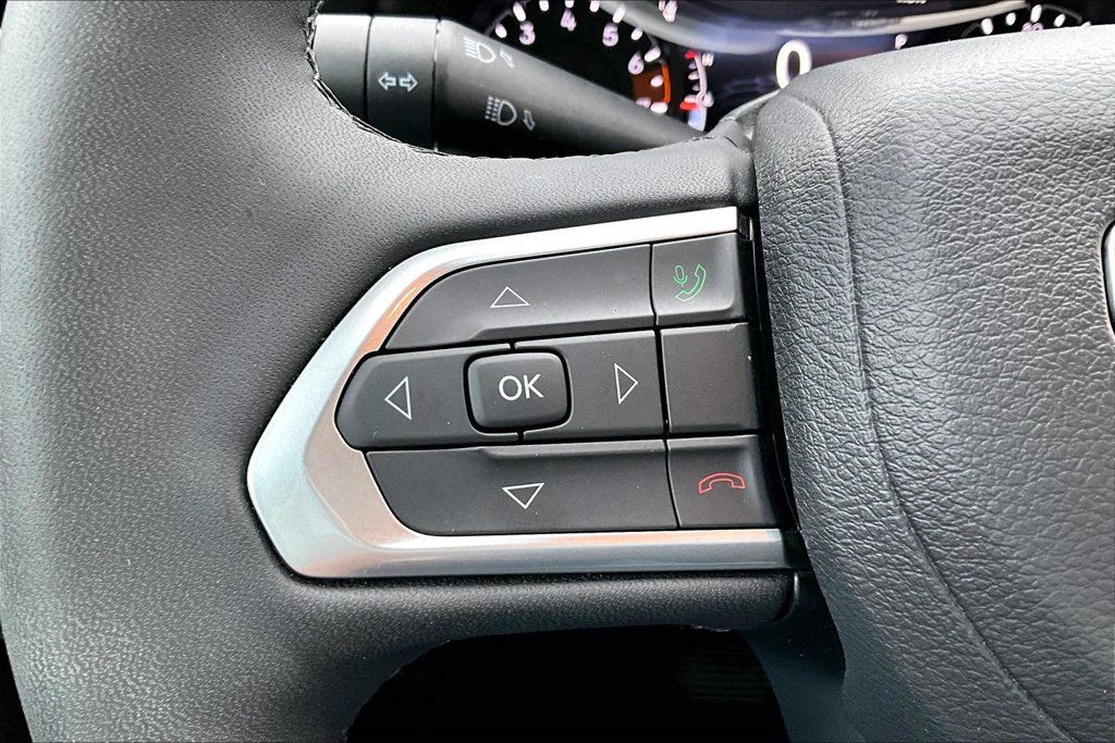 Used 2024 Jeep Compass Limited AWD/4WD image 12