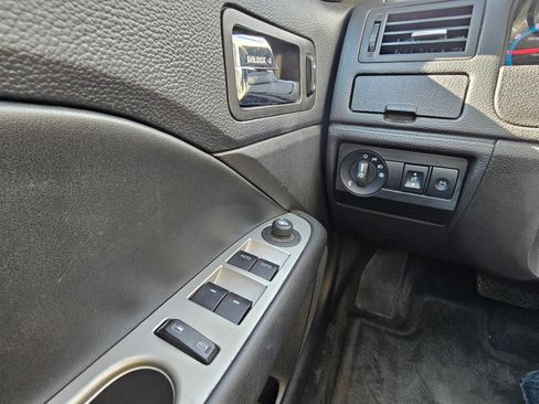 Used 2012 Ford Fusion SEL image 36