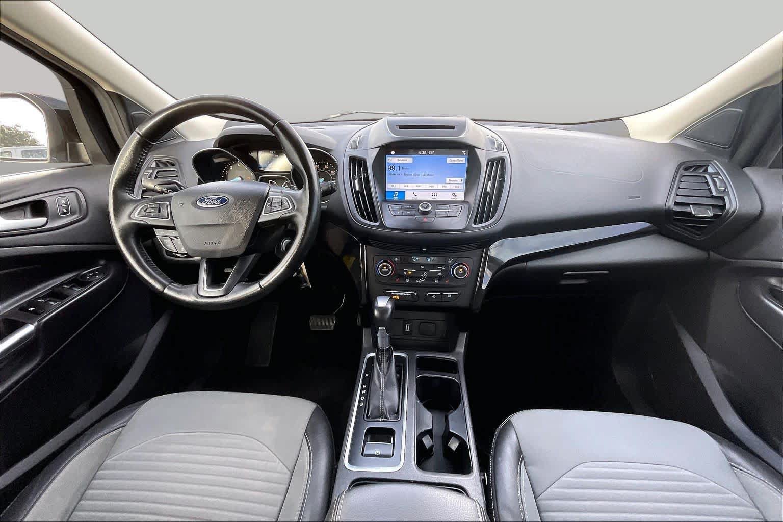 Used 2018 Ford Escape SE w/ SE Sport Appearance Package FWD image 15