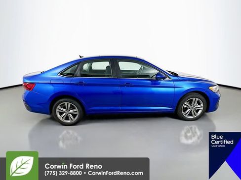 Used 2024 Volkswagen Jetta SE FWD image 10