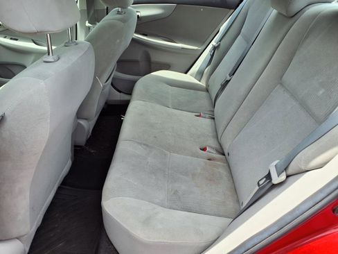 Used 2011 Toyota Corolla LE image 7