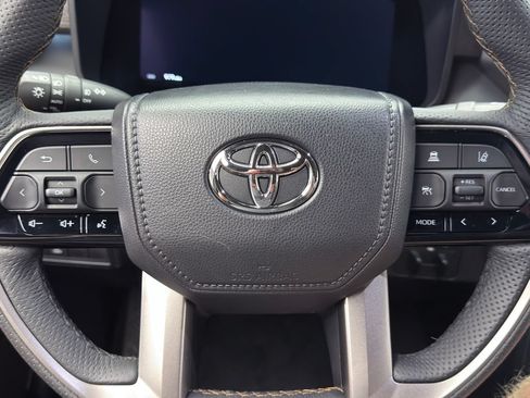 Used 2026 Toyota Tundra Capstone AWD/4WD image 37