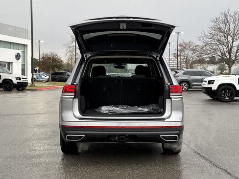 New 2026 Volkswagen Atlas SE FWD image 16