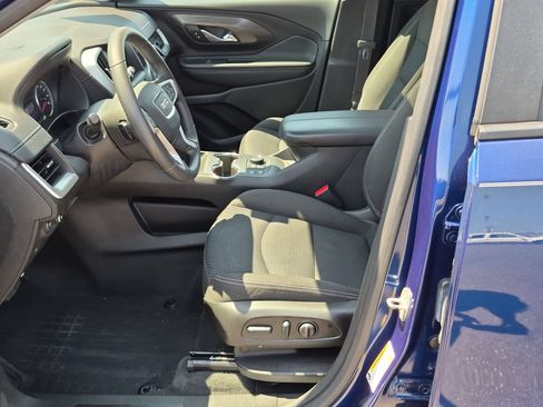 Certified 2022 GMC Terrain SLE w/ Driver Convenience Package FWD image 18