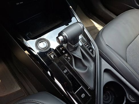 Certified 2023 Kia Niro EX FWD image 14