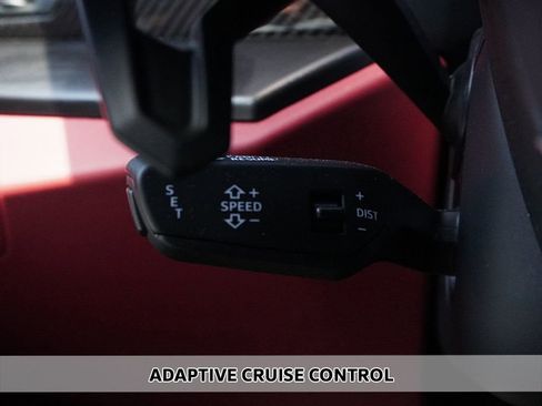 Used 2022 Lamborghini Urus AWD/4WD image 6