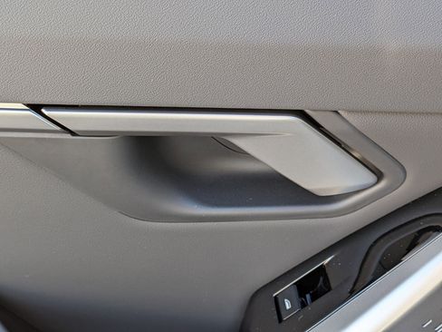 New 2026 BMW 530i xDrive w/ M Sport Package image 28