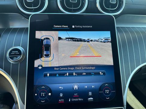 Used 2024 Mercedes-Benz GLC 300 4MATIC image 29