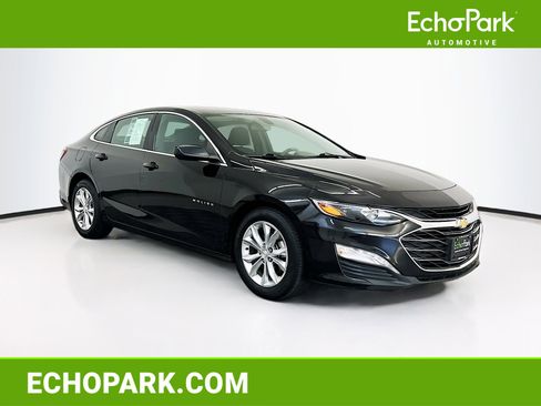 Used 2022 Chevrolet Malibu LT FWD image 1