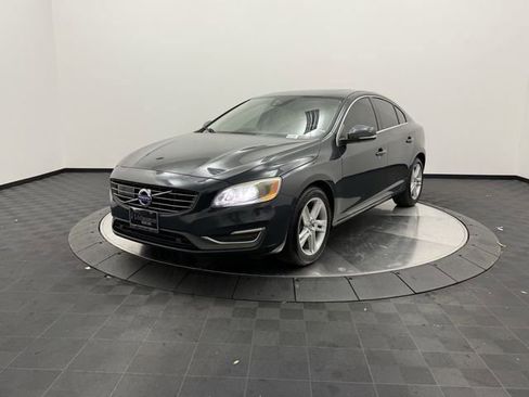 Used 2015 Volvo S60 T5 Platinum image 3