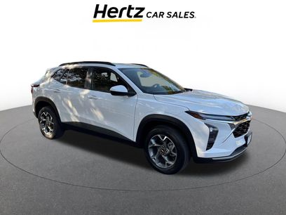 Used 2025 Chevrolet Trax LT