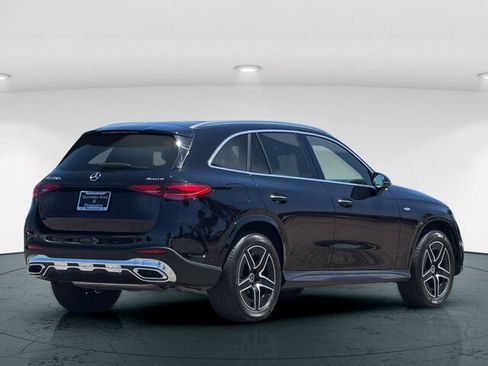 Used 2025 Mercedes-Benz GLC 350e 4MATIC image 7