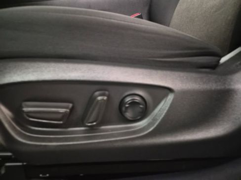 Used 2022 Toyota Camry LE image 14