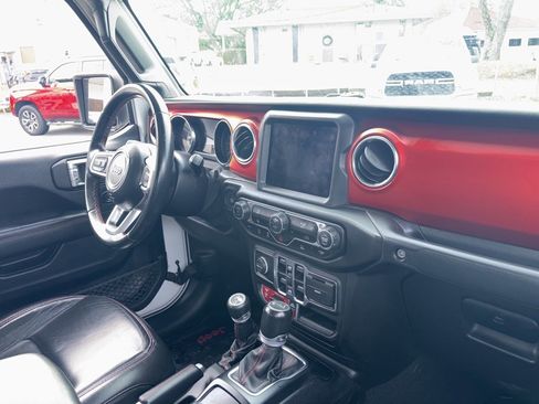 Used 2020 Jeep Gladiator Rubicon image 8