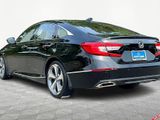 Used 2018 Honda Accord Touring image 4