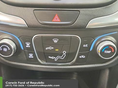Used 2021 Chevrolet Equinox LT AWD/4WD image 16