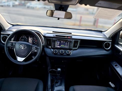 Used 2017 Toyota RAV4 LE w/ Carpet Mat Package FWD image 22