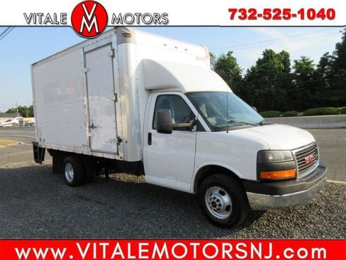 Used 2015 GMC Savana 3500 Extended image 1
