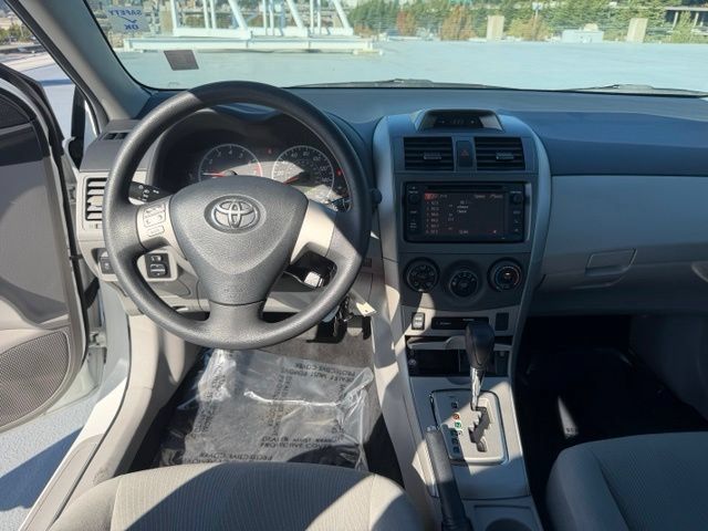 Used 2013 Toyota Corolla LE FWD image 10