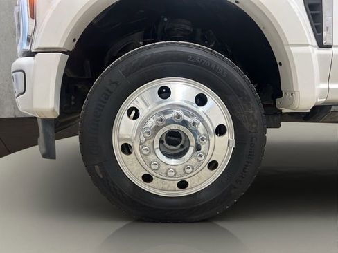 Used 2024 Ford F450 Limited w/ FX4 Off-Road Package AWD/4WD image 25