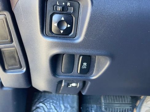 Used 2012 Mitsubishi i ES RWD image 21