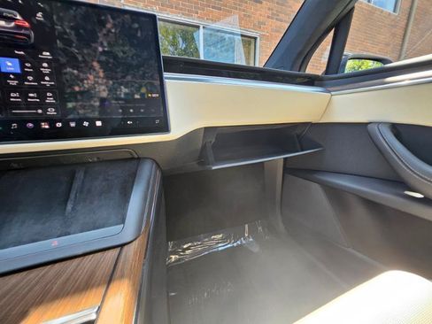 Used 2023 Tesla Model X AWD/4WD image 58