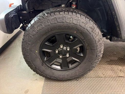 Used 2021 Jeep Gladiator Mojave w/ LED Lighting Group image 35