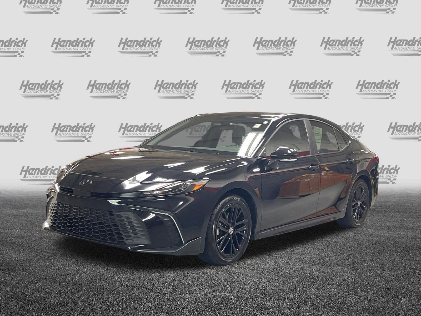 Used 2026 Toyota Camry SE FWD image 5