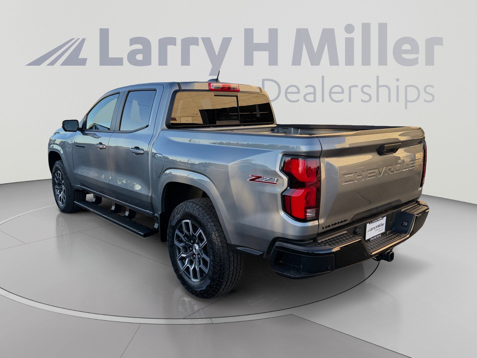 New 2026 Chevrolet Colorado Z71 w/ Technology Package AWD/4WD image 3