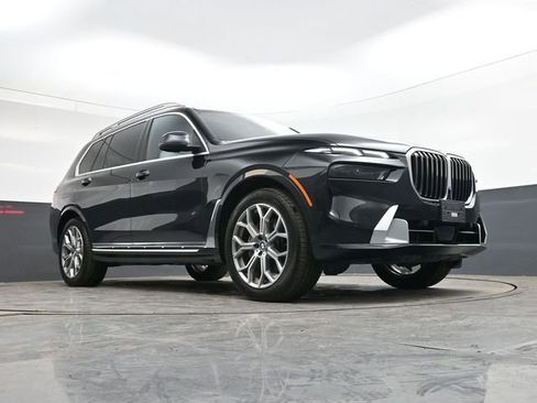 Used 2023 BMW X7 xDrive40i image 26