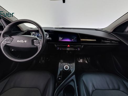 Used 2023 Kia Niro Wind FWD image 26