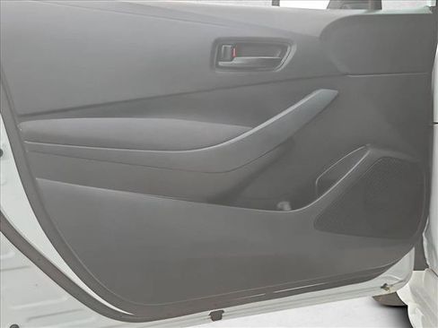 Used 2023 Toyota Corolla LE FWD image 10