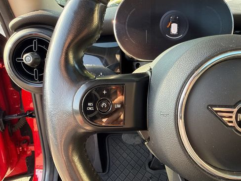 Used 2023 MINI Cooper 2-Door Hardtop FWD image 21