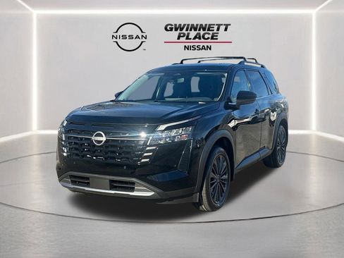 New 2026 Nissan Pathfinder SL image 1