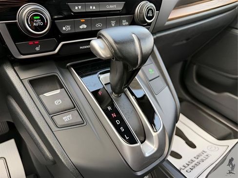 Used 2019 Honda CR-V Touring image 41