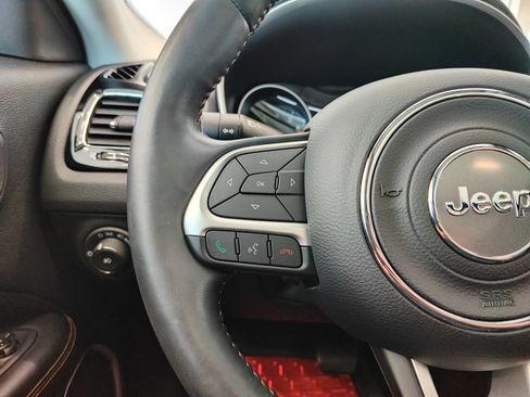 Used 2018 Jeep Compass Limited w/ Navigation Group FWD image 18